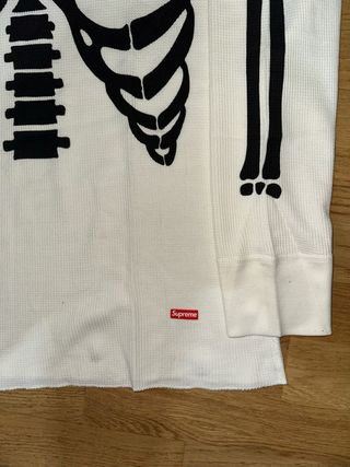Camiseta Supreme Esqueleto Blanca Talla L