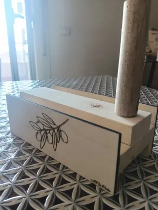 Schiaccia olive 2 in 1 legno e metallo
