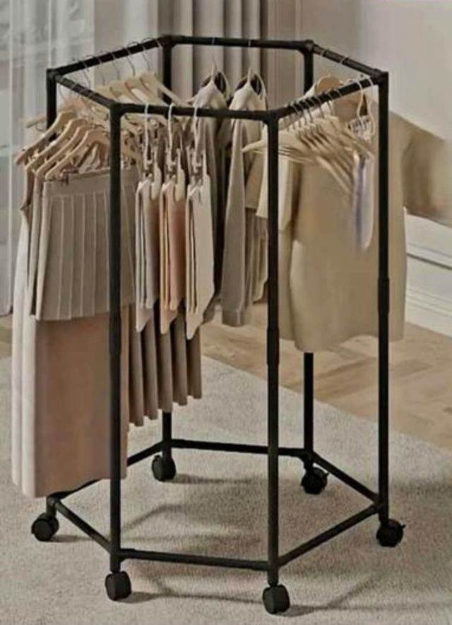 Perchero burro con ruedas