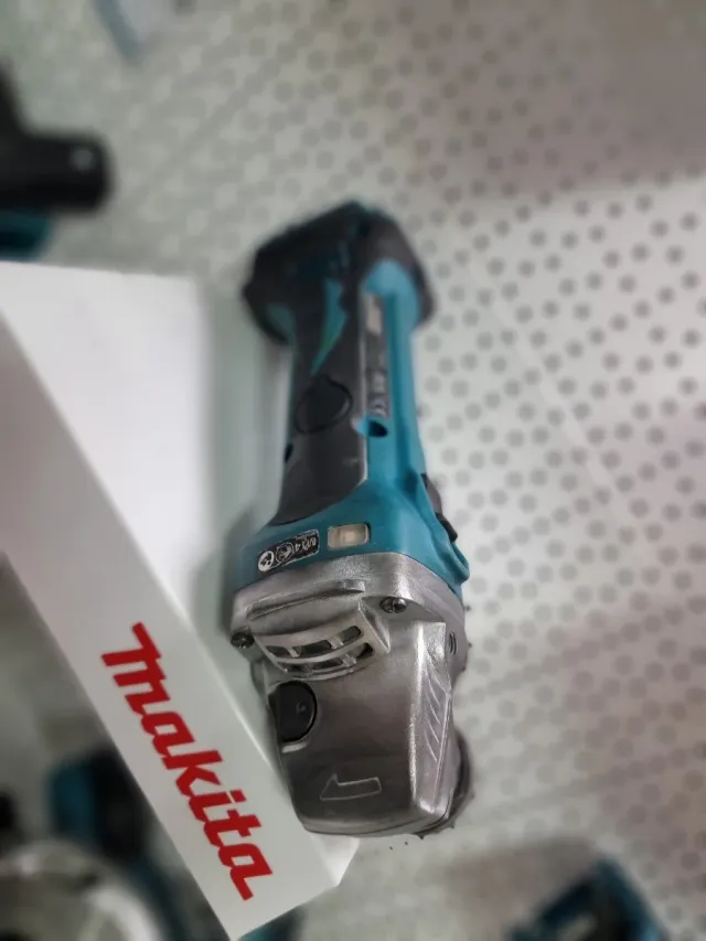 Amoladora Makita DGA452 LXT