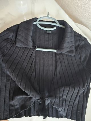 Maglia corta annodata ragazza nera S