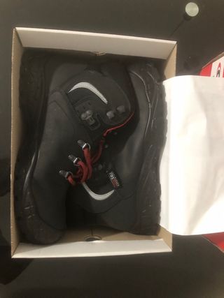 Zapatos de trabajo COFRA