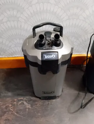 2 Filtro externos de  acuario Tetra