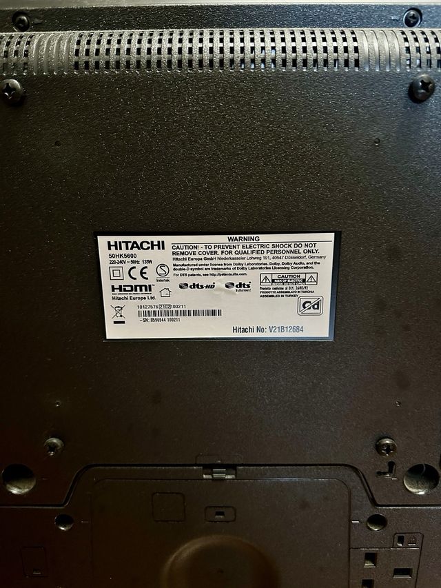 TV Hitachi 50HK5600 50” para piezas o reparación