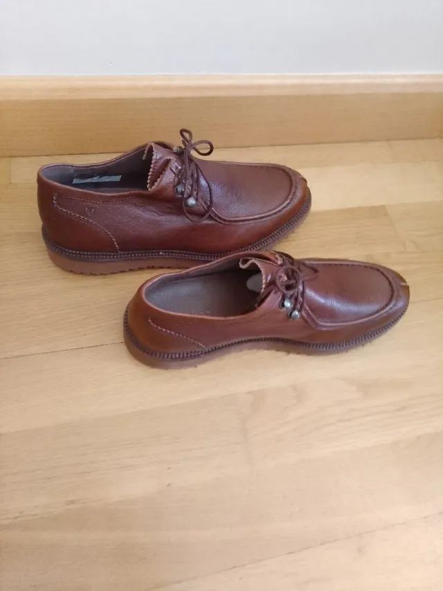 Nuevos!Zapatos de piel marca Martinelli 