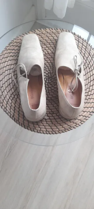 Zapatos planos beige