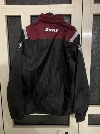Giacca Antivento Zeus Nera e Rossa