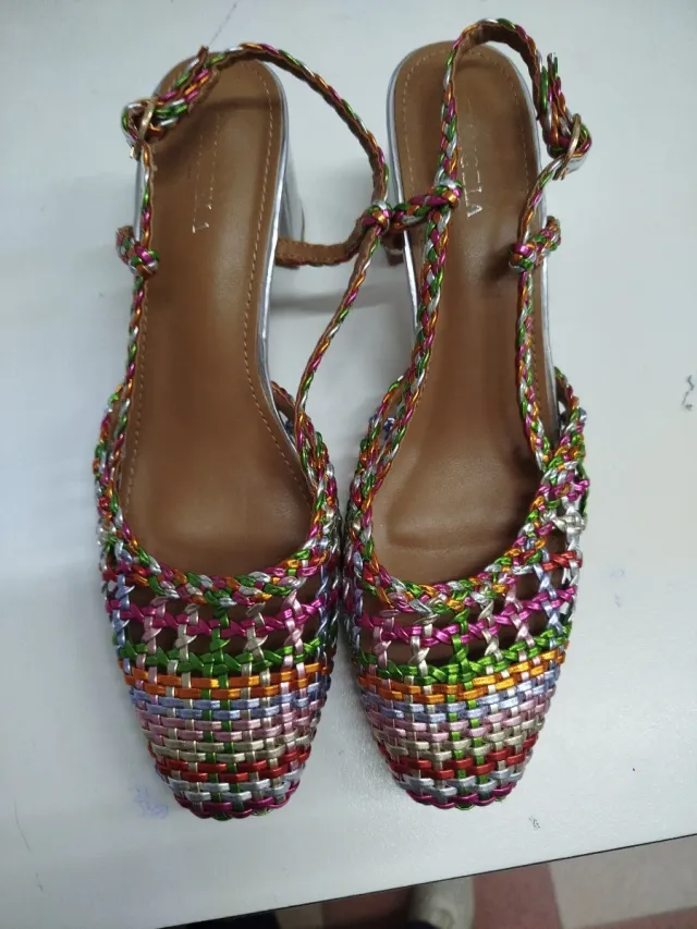 Zapatos tacón multicolor plateado talla 41