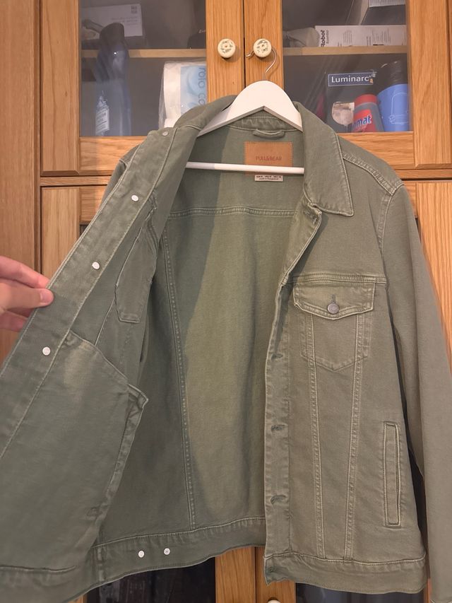 Chaqueta vaquera verde Pull&Bear Talla M