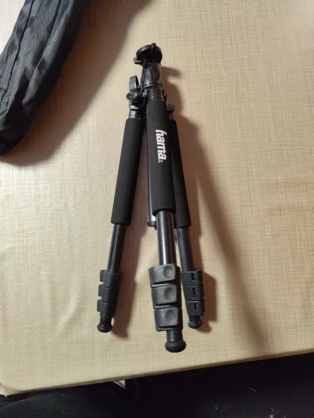 Equipo Fotográfico y Mochila Fotográfica Negra