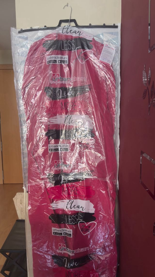 Vestido rojo manga francesa El Corte Inglés