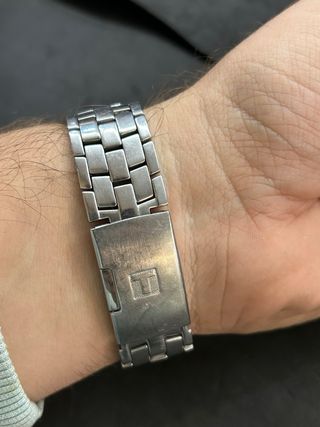 Reloj Tissot 1853 Caja Negra y Plateada