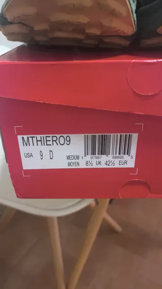 Zapatillas Trail New Balance Hierro V9 Talla 42'5