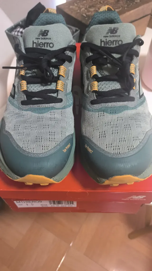 Zapatillas Trail New Balance Hierro V9 Talla 42'5