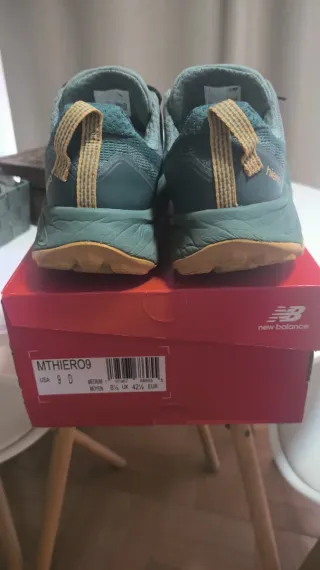 Zapatillas Trail New Balance Hierro V9 Talla 42'5