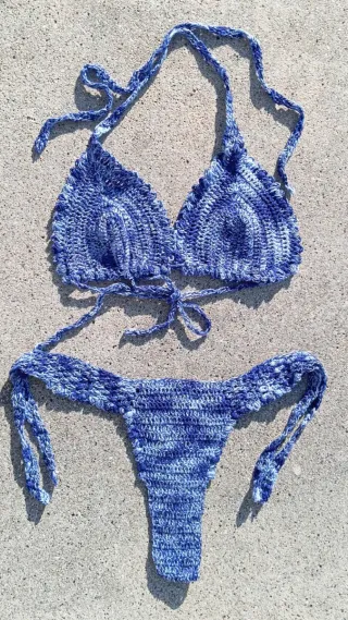 Bikini azul tejido artesanal ajustable