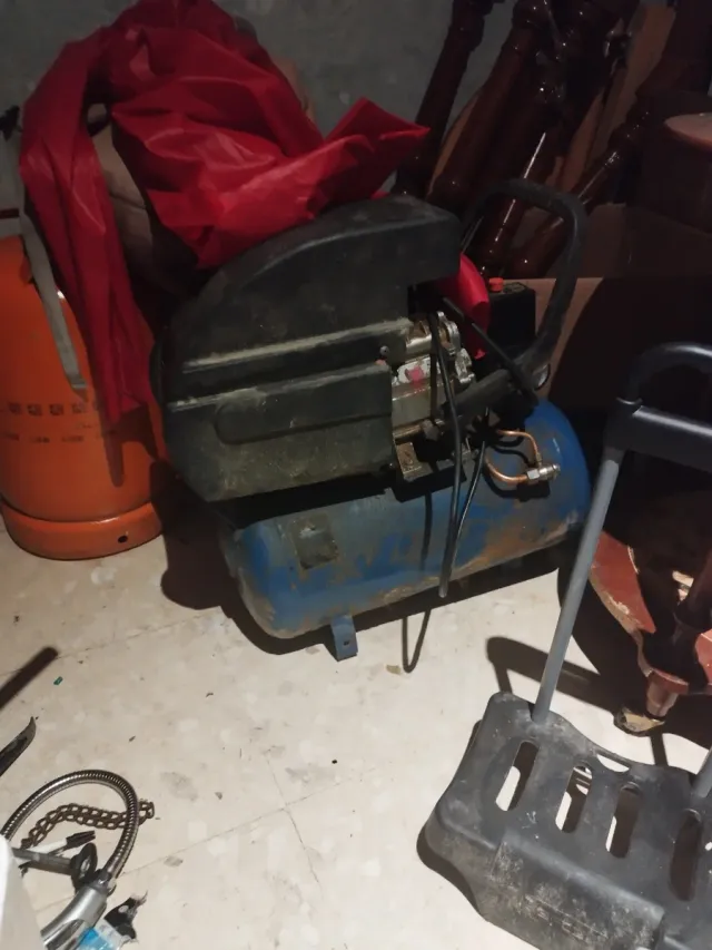 Compresor de aire azul