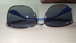 Occhiali da sole Ray-Ban sfumati blu