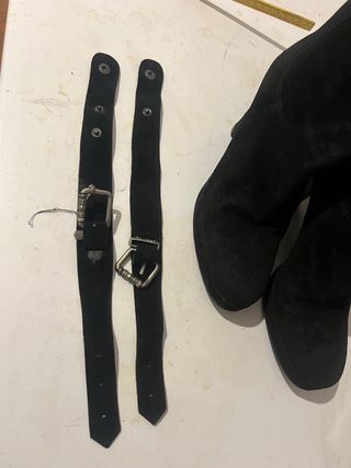 Stivali neri in camoscio