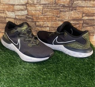 Zapatillas Nike Renew Negro Verde Oliva