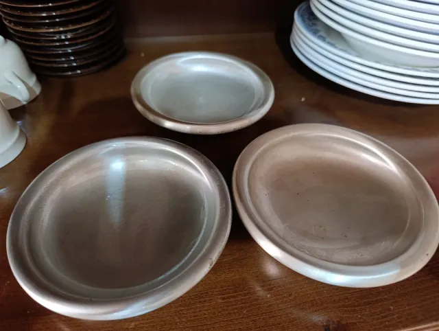 Set de 3 platillos metálicos plateados