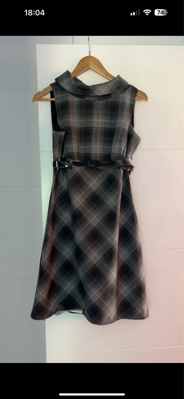 Vestido Fórmula Joven Negro/Gris vale para 38 y 40