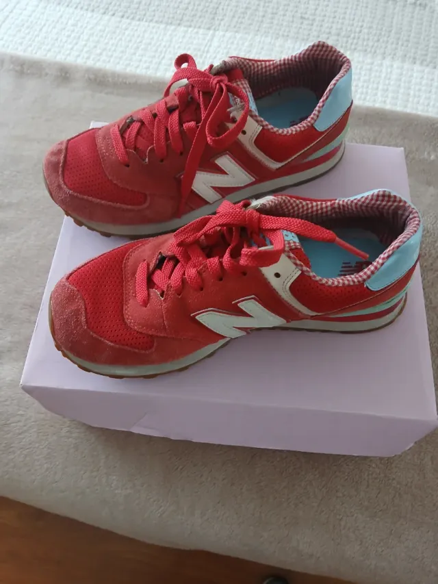 Deportivas New Balance Rojas y Azules