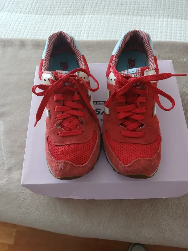 Deportivas New Balance Rojas y Azules