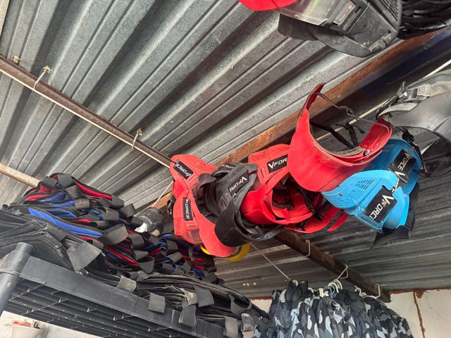 Campo de Paintball Material