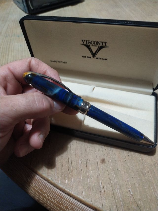 Bolígrafo Visconti con estuche
