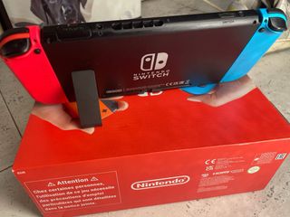 Nintendo Switch Neón Azul y Rojo