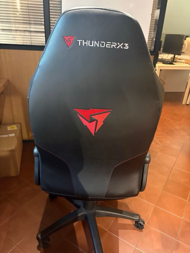 Silla Gaming Ergonómica ThunderX3 Negra/Roja