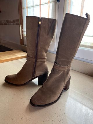 Botas de ante beige tacon mujer T.39