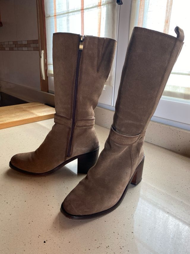 Botas de ante beige tacon mujer T.39