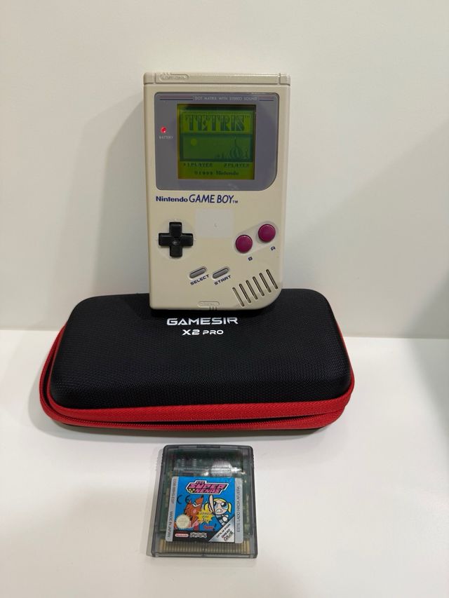 Nintendo Game Boy + Funda y Juegos