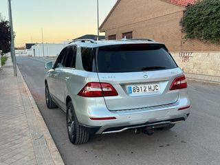 Mercedes-Benz Clase M 250d bluetec 4matic 204 cv
