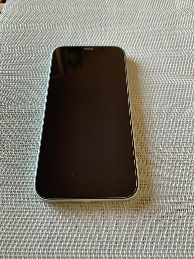 iPhone 12 Verde