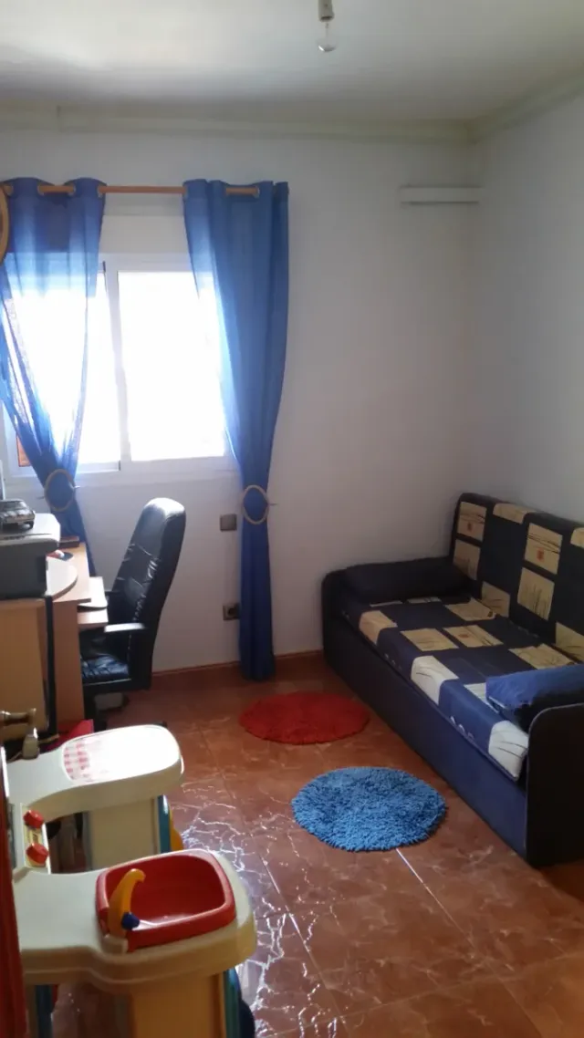 Piso cerca de la playa en esquina todo exterior