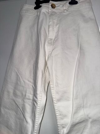 Pantalón vaquero blanco ancho