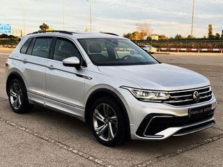 Volkswagen Tiguan R LINE 2.0 TDi DSG con TECHO PANORÁMICO, CÁMARA...