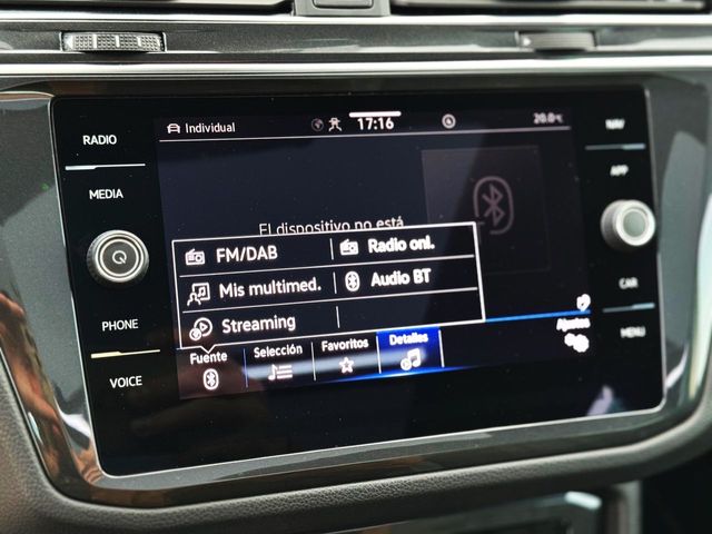 Volkswagen Tiguan R LINE 2.0 TDi DSG con TECHO PANORÁMICO, CÁMARA...