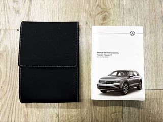 Volkswagen Tiguan R LINE 2.0 TDi DSG con TECHO PANORÁMICO, CÁMARA...