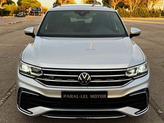 Volkswagen Tiguan R LINE 2.0 TDi DSG con TECHO PANORÁMICO, CÁMARA...