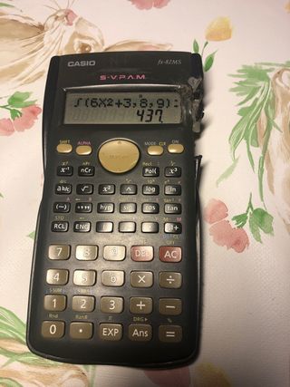 Calculadora Casio fx-82MS Crackeada