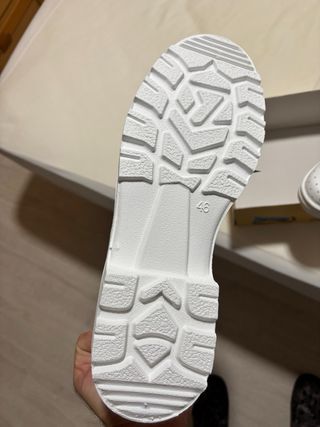 Zuecos Kalma Blancos Talla 46