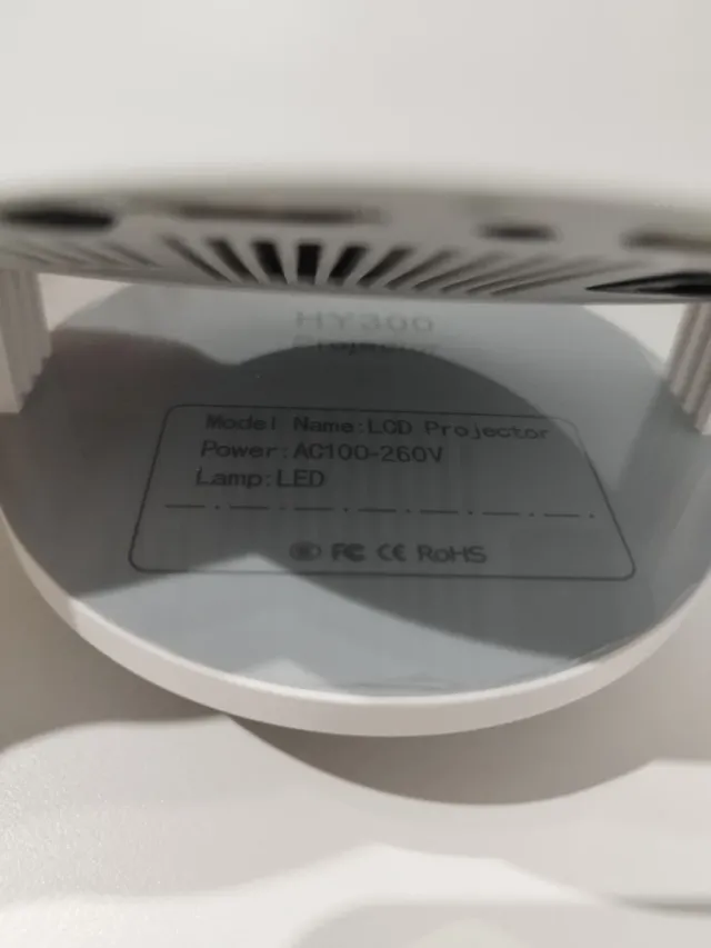 Proyector Magcubic + soporte