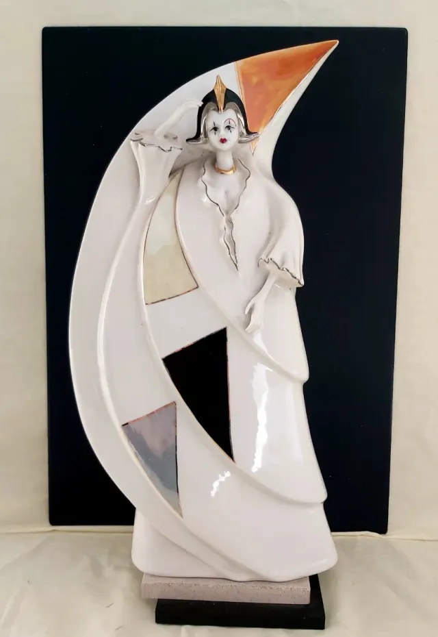 Figura di Atlantida Galos