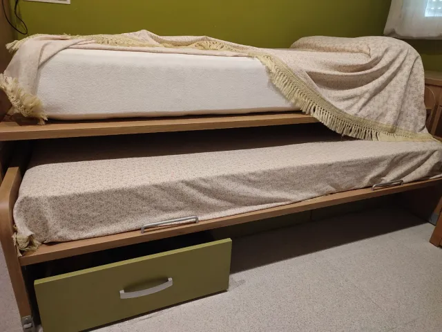 Cama nido (2 camas de 90 x 200cm) con cajonera