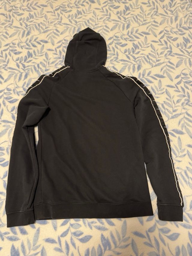 Sudadera Nike Negra con Logo
