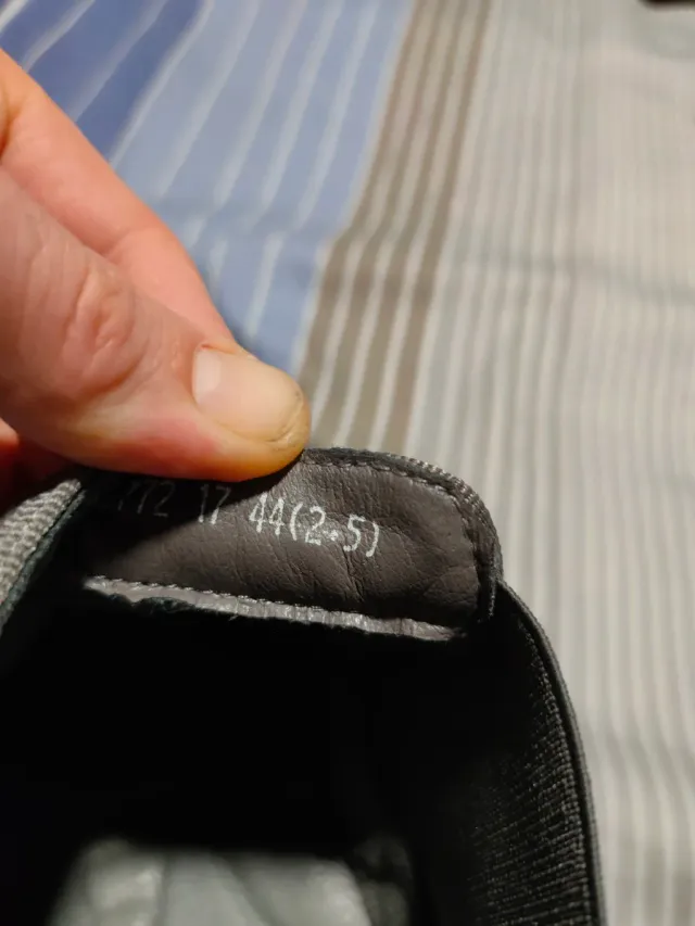 Botas Chelsea tipo ante Gris. Talla 44 nuevas